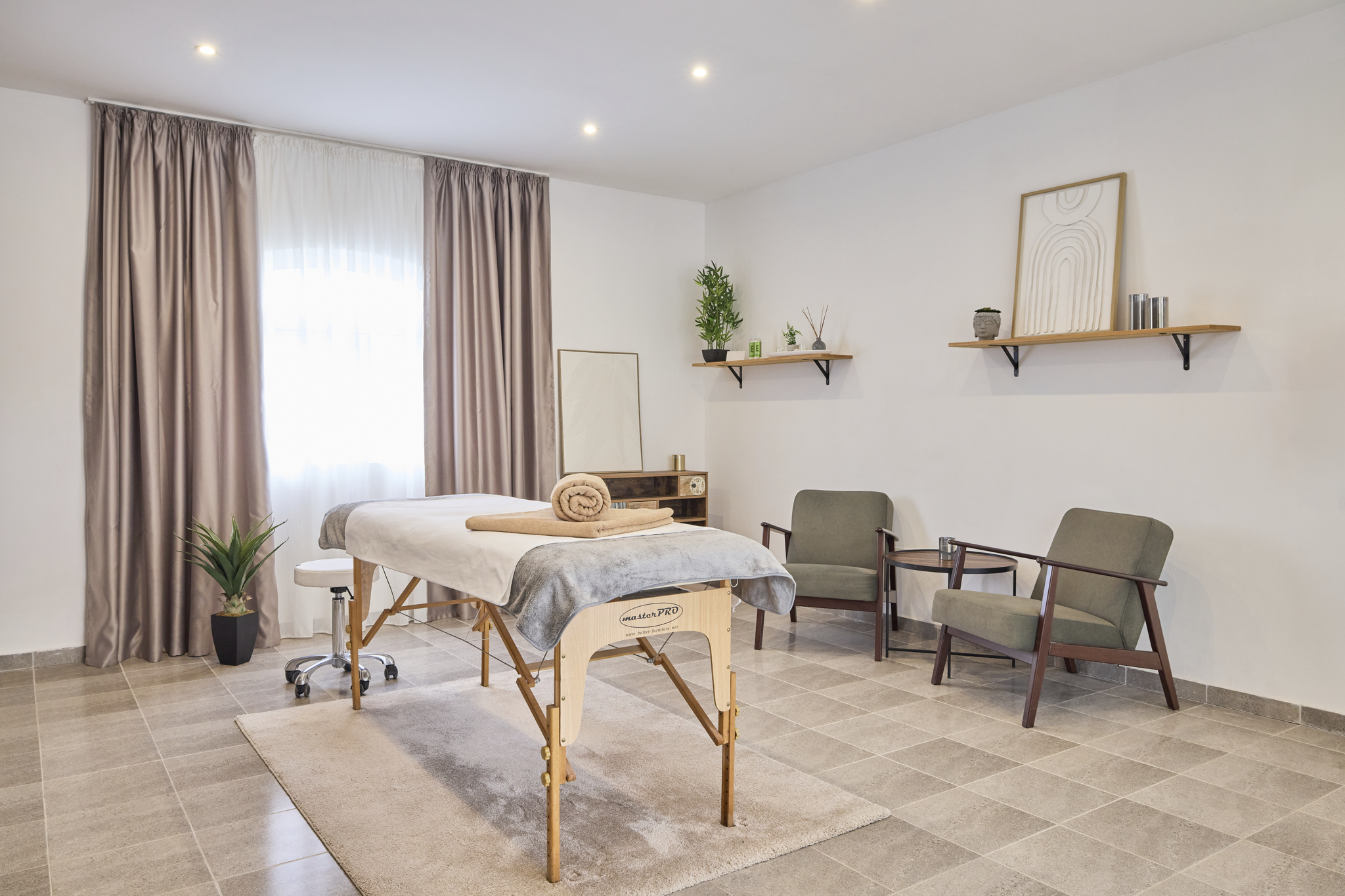 Tiara Holidays - Azul Beach Resort Montenegro by Karisma - sto za masažu